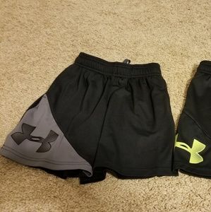 Boys XS Under Armour shorts black